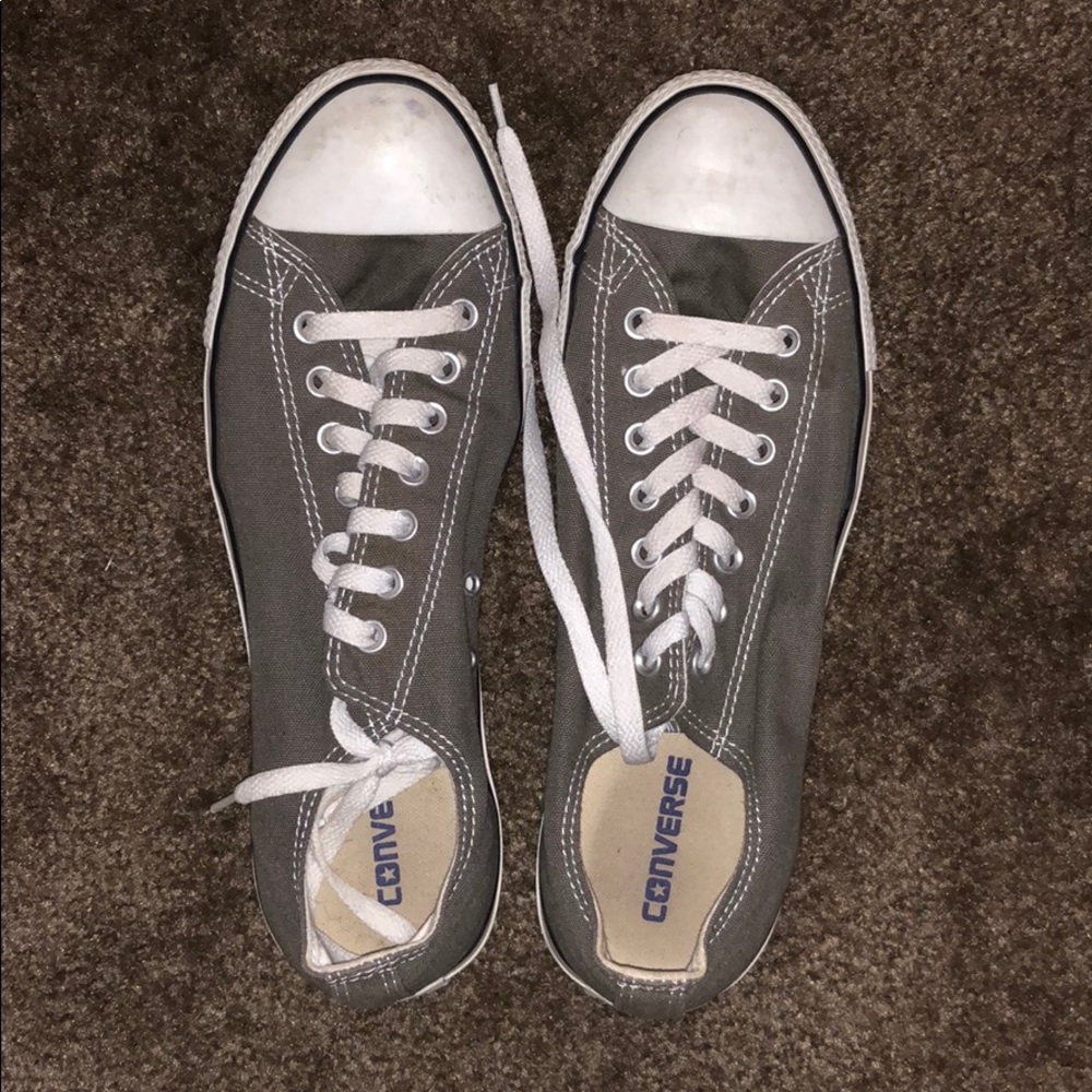 Grey converse